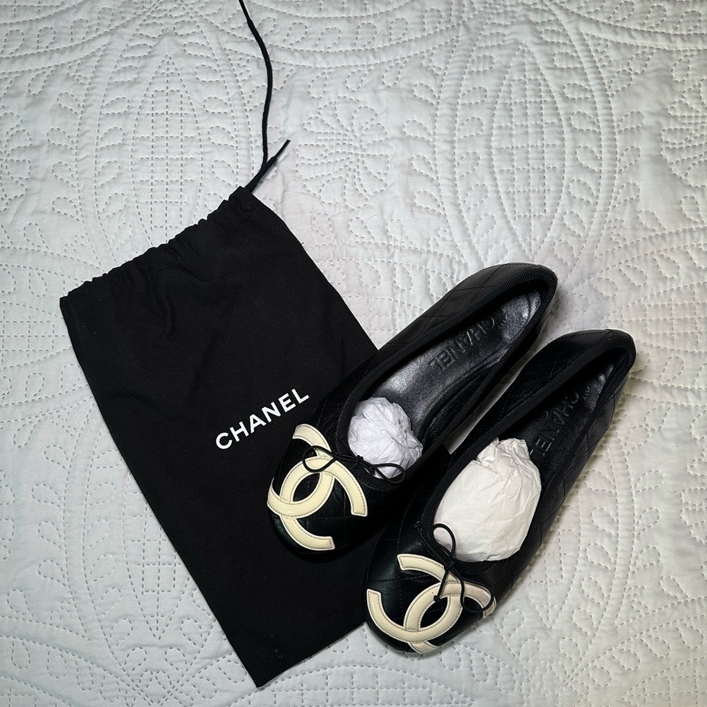 Vintage Chanel cambon ballet flats